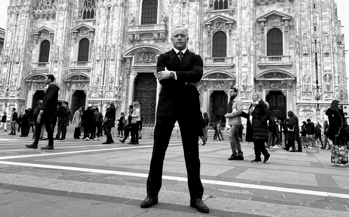 Niklas Lindahl, executive consultant in Milan, Italy, ready to take on your mandate